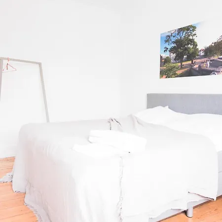 Lovely 2-br W A Private Balcony In Norrebro - 68 Apartment